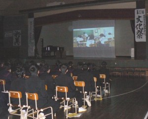 文化祭での上映では歓声も上がりました